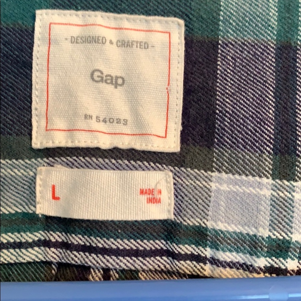 Gap flannel - Picture 3 of 3